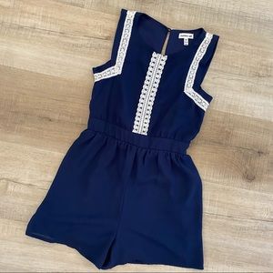 Monteau Girl navy romper